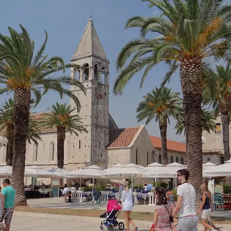 Pool Side With Sea View And Spacious Sun Deck A5 * Trogir