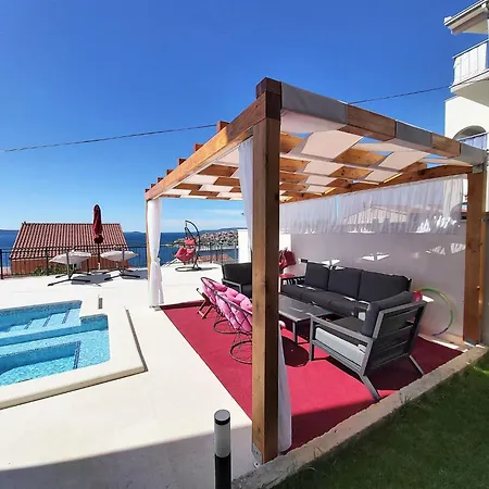 شقة Pool Side With Sea View And Spacious Sun Deck A5